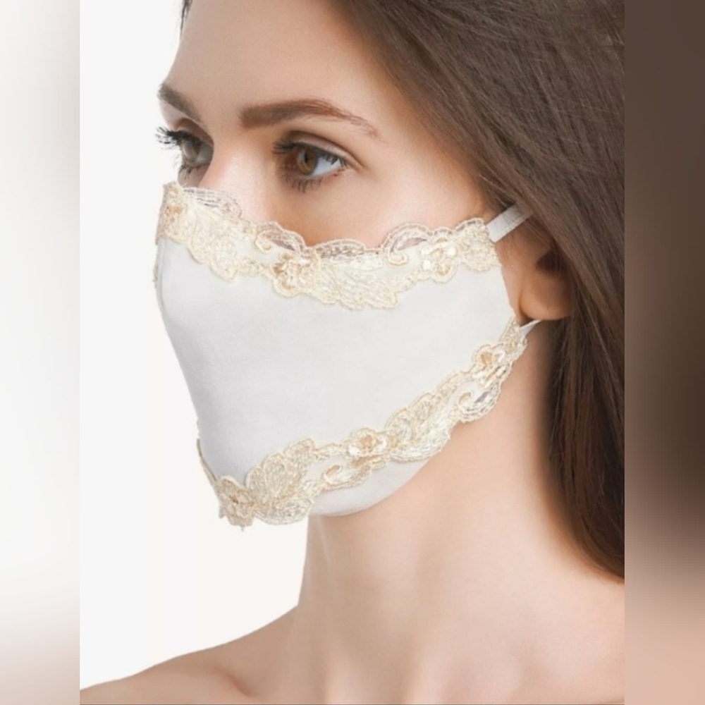 La Perla Maison face mask whute and ivory silk and embroidered with lace